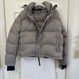 Aritzia Super Puff Shorty